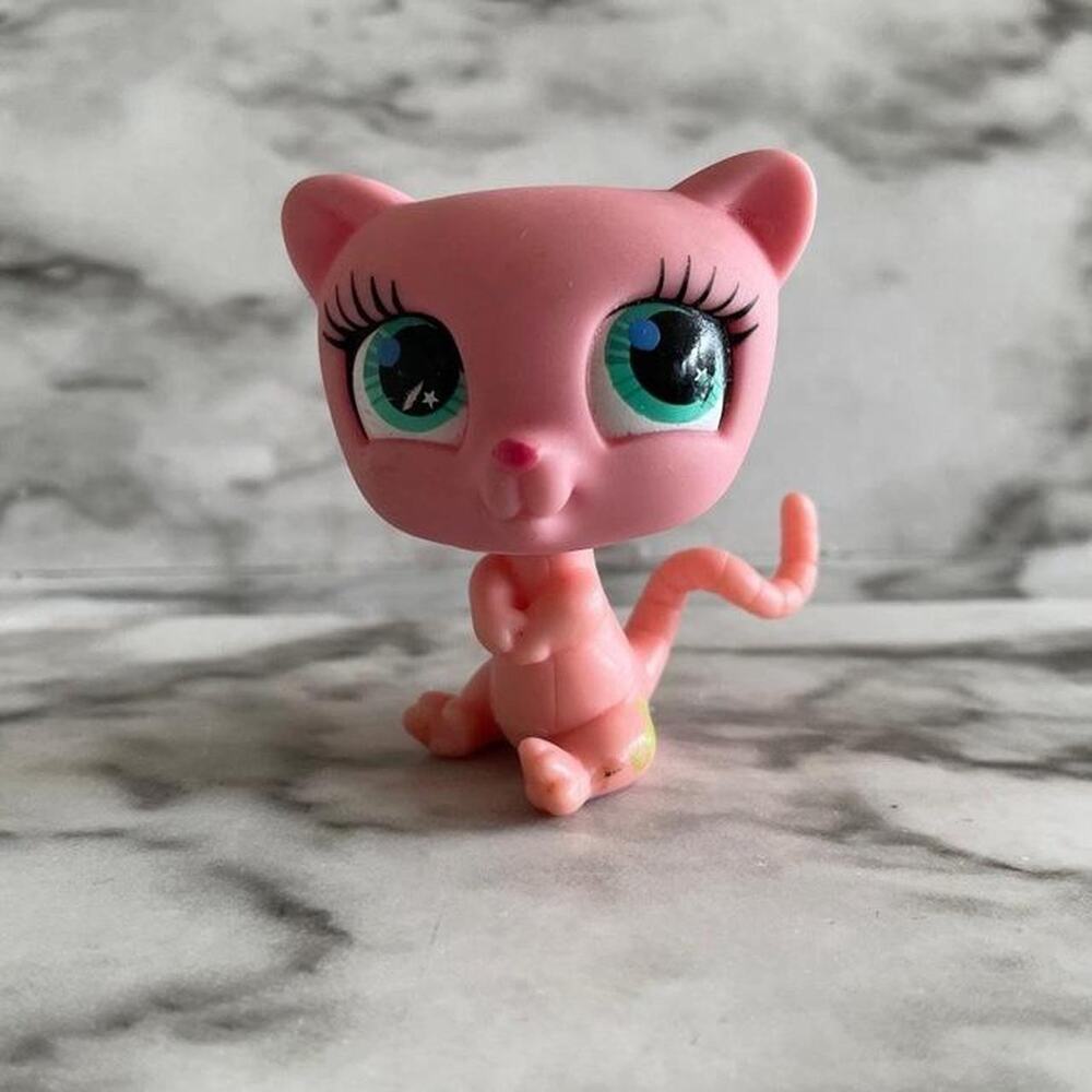 Adorable littlest pet shop